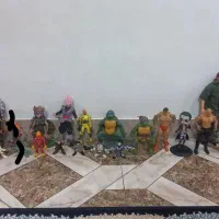 تعداد زیادی فیگور کلکسیونی و برای دکور