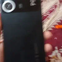 گوشی سالم سالم هست فقط کارتون نداره