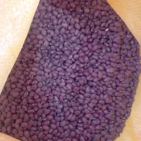 لوبیا قرمز یاقوتی
