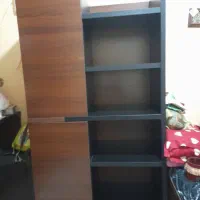 میز تحریر و کتابخانه در حد نو