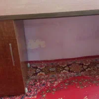 میز کار و کامپیوتر