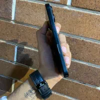 iPhone 16 نرمال|موبایل|مشهد, عنصری|دیوار