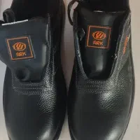 کفش کار ایمنی ۴۳