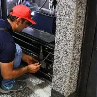 سرویس کار آسانسور