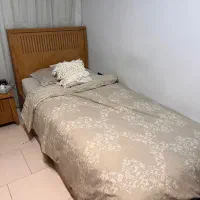 تخت و آینه