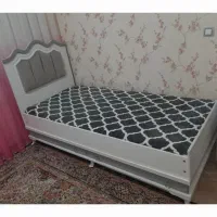 تخت یک نفره همراه باتشک کاملا نو