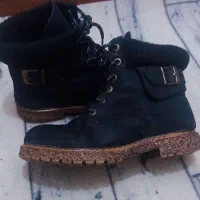 پوتین دخترانه سایز۳۷.خیلی شیک و درحدنو