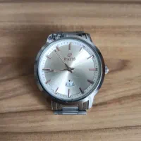 یک عدد ساعت داتیس اصل