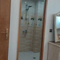 اجاره|اجارهٔ کوتاه‌مدت آپارتمان و سوئیت|اصفهان, قلعه طبره|دیوار