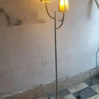 آباژور  ایستاده