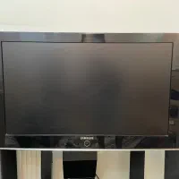 تلوزیون سامسونگ ۳۷ اینج به همراه میز