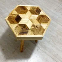 میز چوبی.جعبه ابزار و کارهای MDF