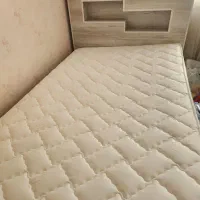 تخت و خوشخواب