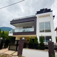 ویلا مدرن نوساز 300 متری دوبلکس