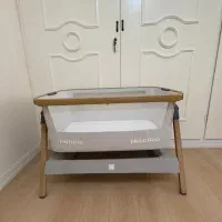 تخت کنارمادر
