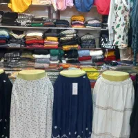نیاز مند به فروشنده خانوم