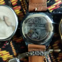 تعدادی ساعت موچی|ساعت|مزرعه کتول, |دیوار