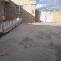خانه-ی-در-25-کیلومتر-ی-جاده