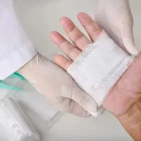 درمان انواع زخم و پانسمان های نوین