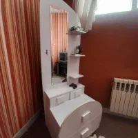 تخت بچه با کمد دو کشو و صندلی اصلی دلیجان|تخت و صندلی بچه|کرمانشاه, |دیوار