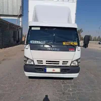 خاور ایسوزو