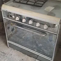 اجاق گازطرح فر سالم تمیزبدونه پوسیدگی ایازنگ زدگی