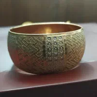 مقداری طلا( تک پوش تقریبا ۱۸ گرم)( النگو ۲۴ گرم)|جواهرات|قم, شاه ابراهیم|دیوار