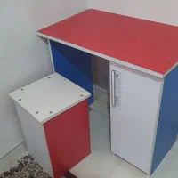میز تحریر سالم