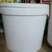 تعداد زیادی سطل