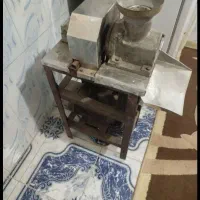 یخچال . چرخ گوشت صنعتی