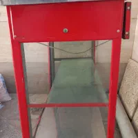 ویترین چرخ دار و دو کشو محکم و تمیز