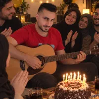 اجرای زنده حرفه ای برای تولد و جشن (خواننده)