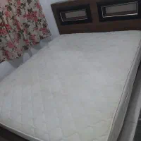 تخت دونفره