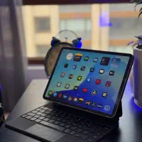 آیپد پرو ۱۱ اینچ M2 (256GB) با مجیک کیبورد اصل