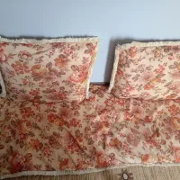 کناره و پشتی|پشتی|کیش, |دیوار