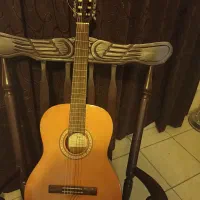 گیتار کلاسیک|گیتار، بیس، امپلیفایر|پرند, فاز ۵|دیوار