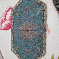 رومیزی صنایع دستی اصفهان رنگ بندی زیبا نو نو