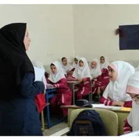 آموزگار ابتدایی