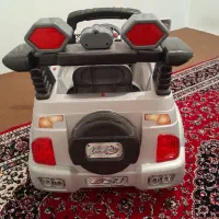 یک عدد ماشین شارژی  دو متوره شاسی بلند|اسباب‌‌بازی|کرمانشاه, |دیوار