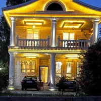 ویلای-استخردار-لوکس