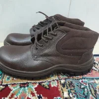 کفش ایمنی|کیف، کفش، کمربند|اراک, |دیوار