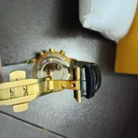 ساعت ست سیتیزن|ساعت|پرند, فاز ۵|دیوار