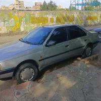 خودرو سواری پژو 405 نقره ای