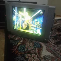 تلویزیون با میز