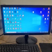 کامپیوتر رو میزی