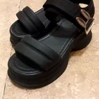 عدد کتانی یکبار پوشیده سایز ۴۰و صندل نو سایز ۳۸|کیف، کفش، کمربند|تهران, چهارصد دستگاه|دیوار