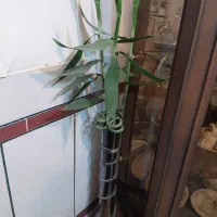 گلدان و ۳ شاخه گل بامبو مصنوعی