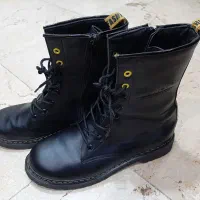 بوت  مشکی و نوک مدادی ساق بلند و گوتاه