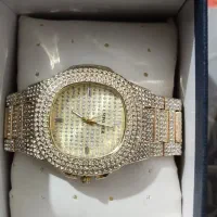 ساعت زیبا و لاکچری