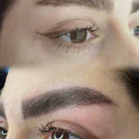 مدل برای میکروبلیندیگ ابرو